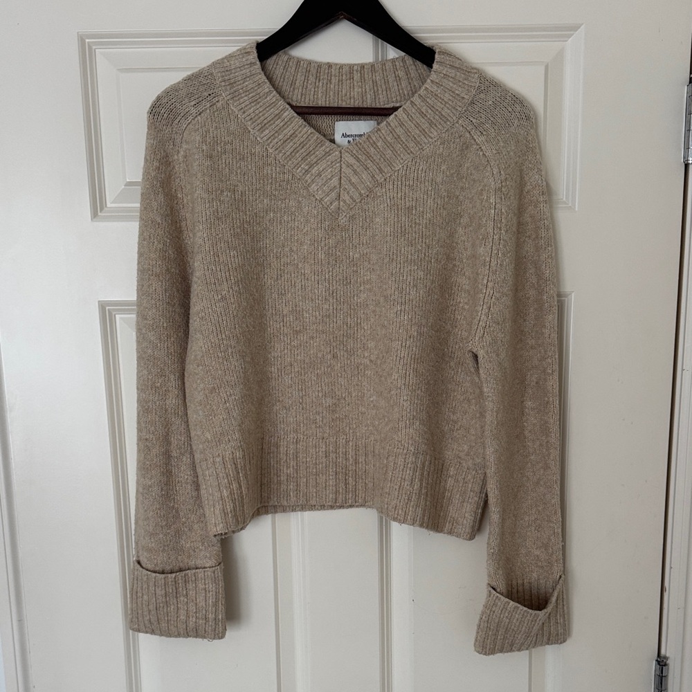 Abercrombie & Fitch Tan V-Neck Sweater